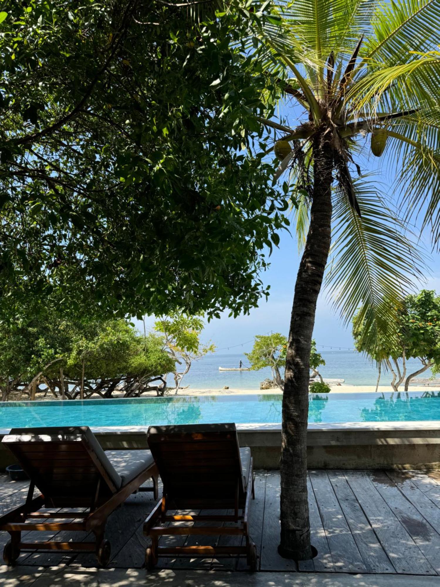 Sabai Beach Hotel Barú Ngoại thất bức ảnh